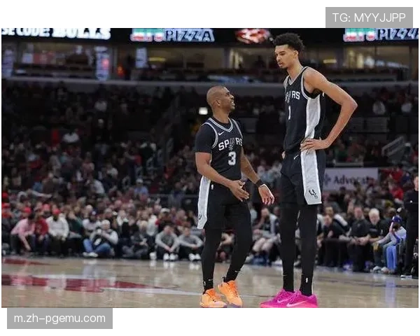 文班亚马22分14篮板助马刺守住西部第二 防守端威慑力持续显现